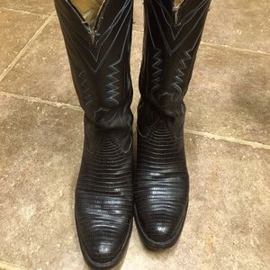 Austin Hall cowboy boot